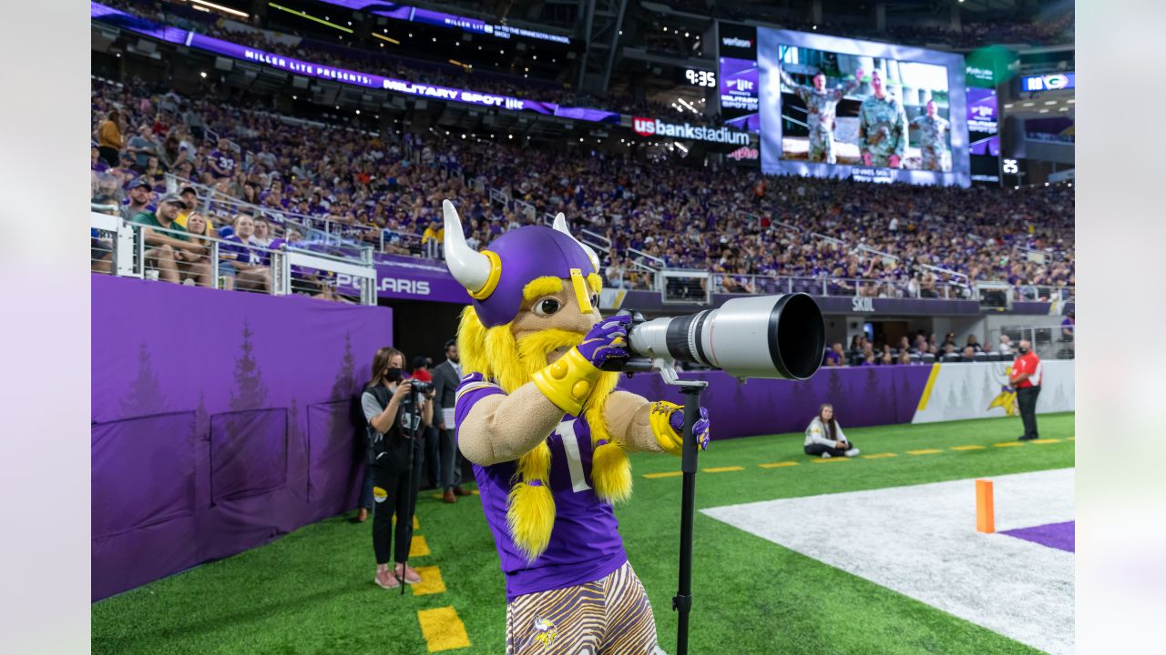 Vikings take another swing at division clinch vs. Colts