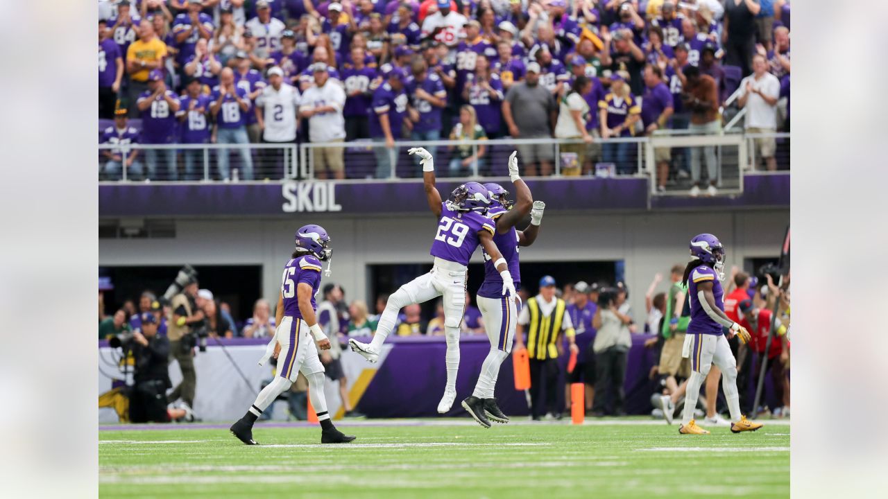 Meet at the Quarterback 2.0: Danielle Hunter & Za'Darius Smith Renew Purple  People Eaters' Mission