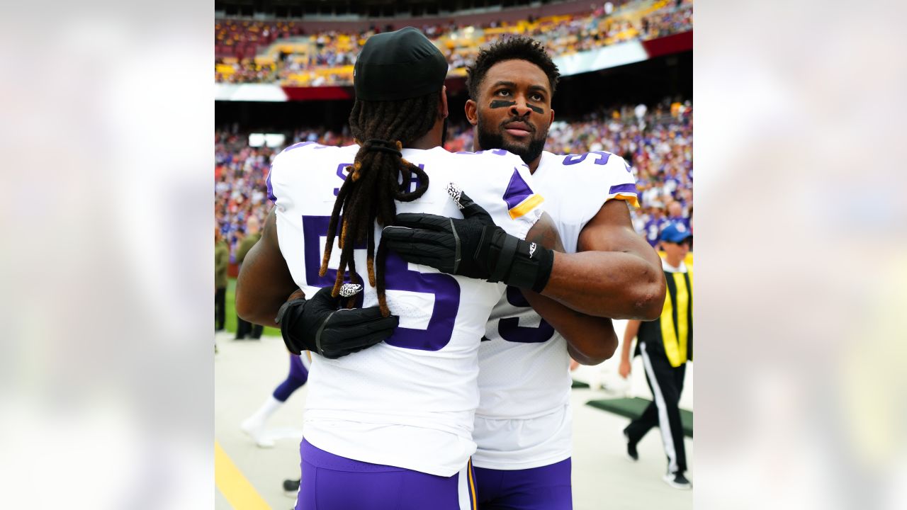 Hunter reports to camp; Contract still an issue for Vikings pass rusher  North News - Bally Sports