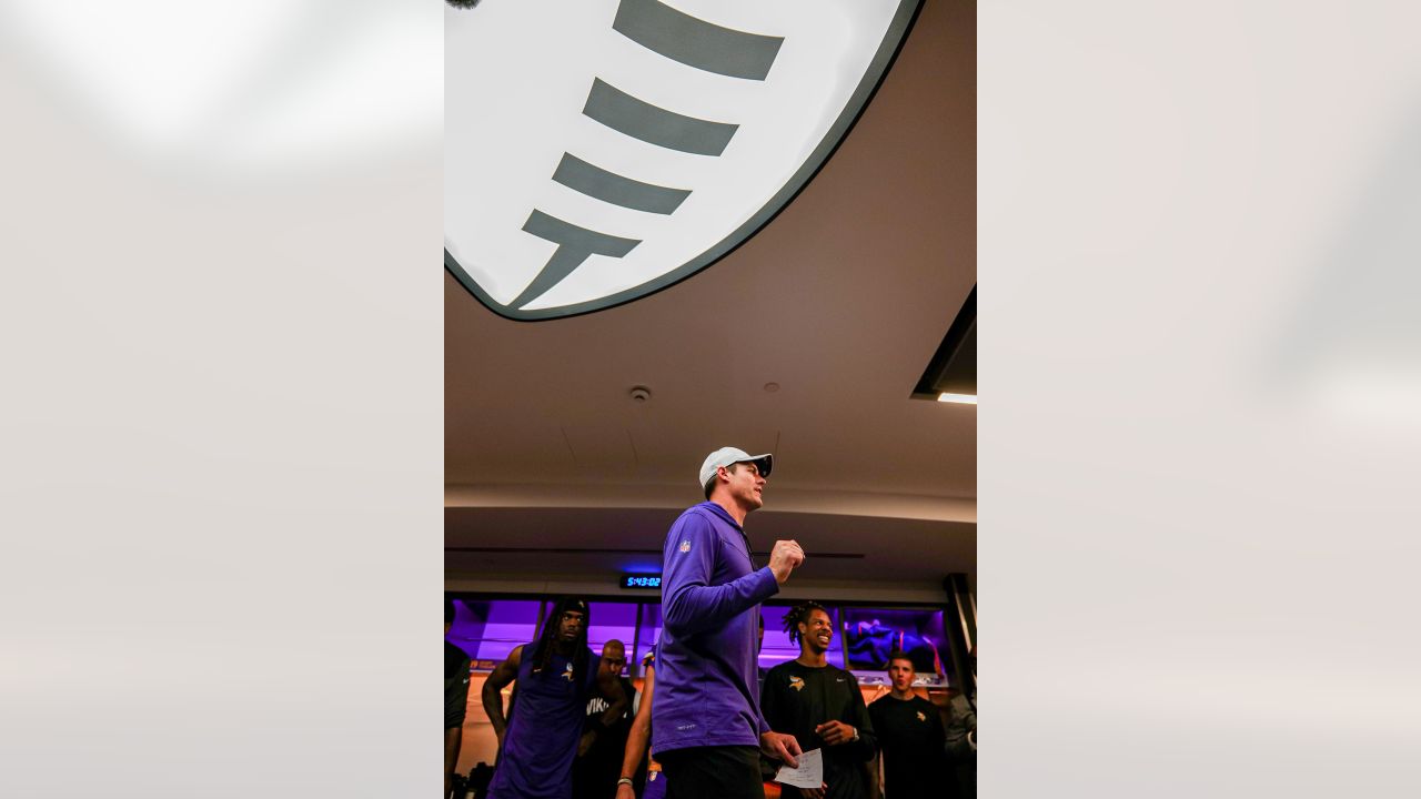 Minnesota Vikings fans hold up 'Defence' signs in support of their team  before the International Series NFL match at Twickenham, London Stock Photo  - Alamy