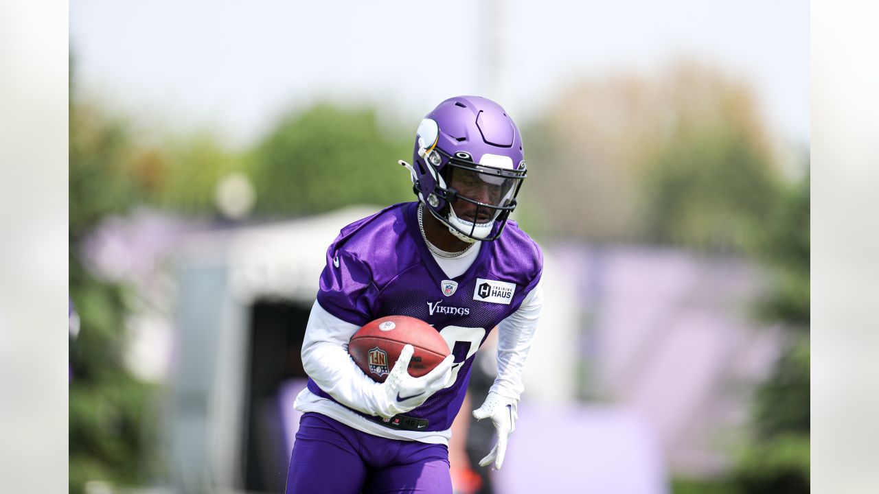 Vikings DC Brian Flores turning heads at OTAs