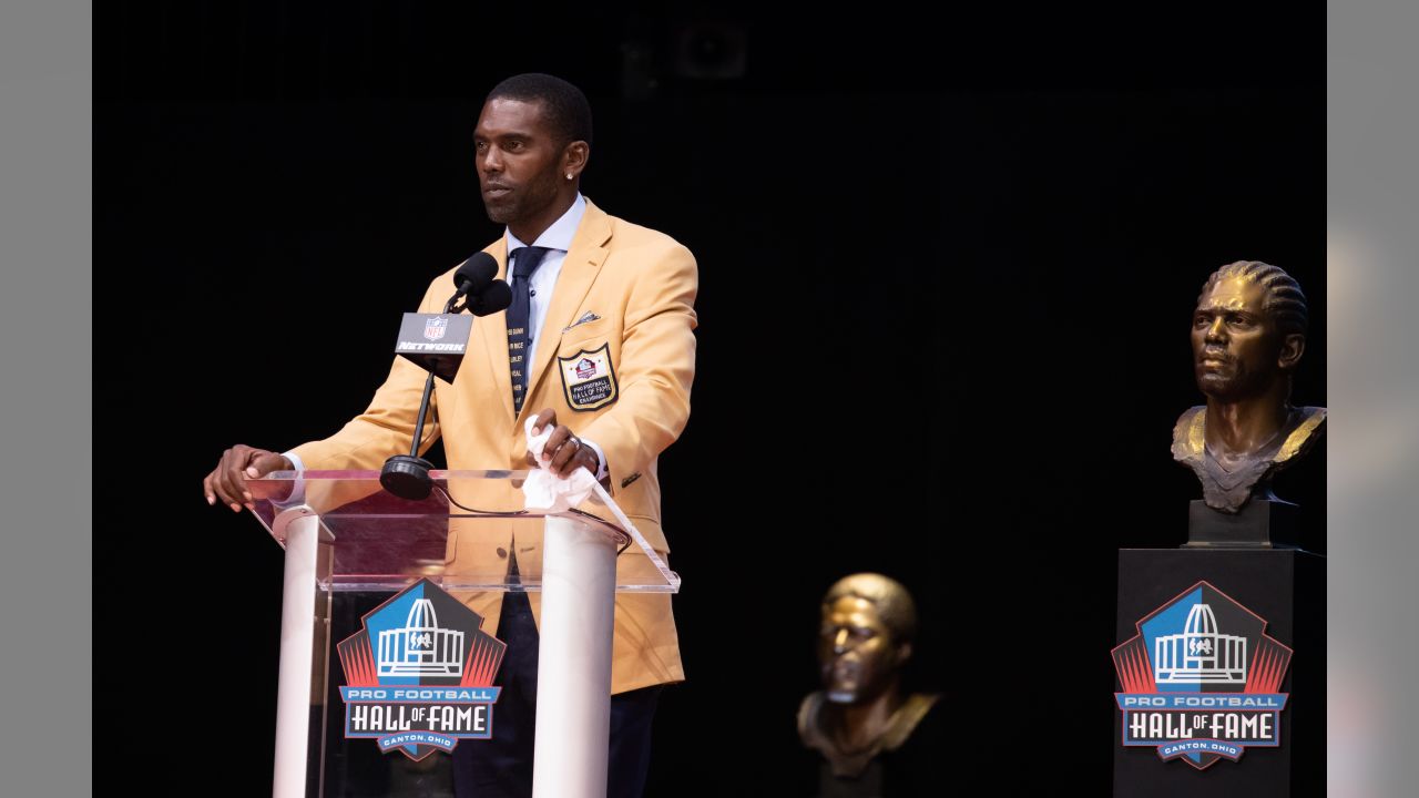 WATCH: Best of NFL Legend Randy Moss as he Celebrates his 44th Birthday -  EssentiallySports