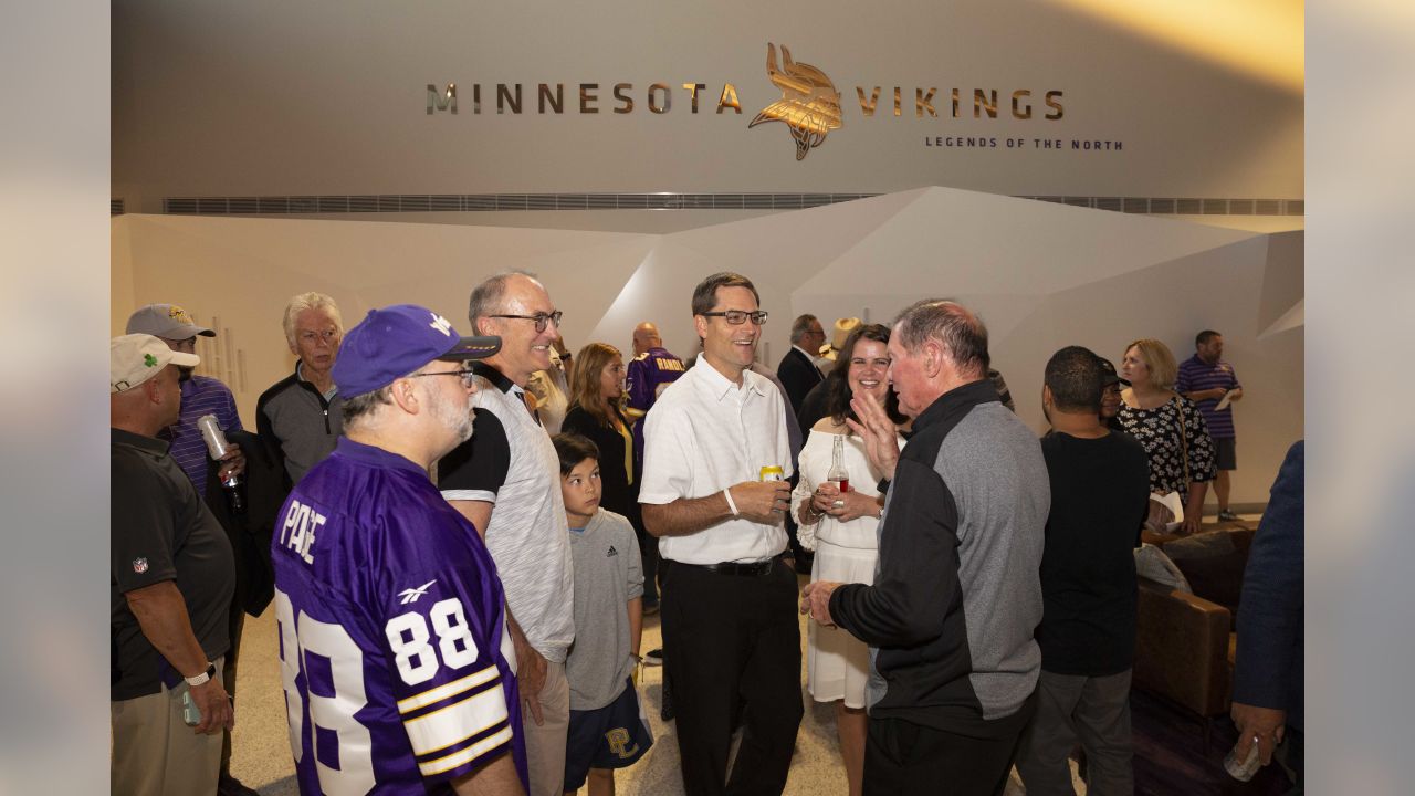 Lunchbreak: Hartman Revisits Coverage of 1969 Vikings for 50th