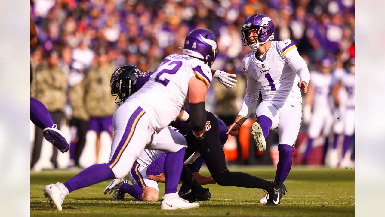 Vikings tender contract to restricted FA kicker Greg Joseph