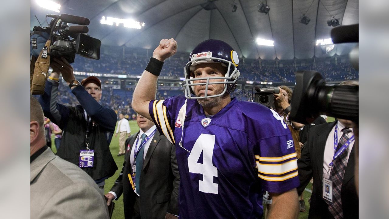 Brett Favre scraps retirement – again – to return for Minnesota Vikings, NFL