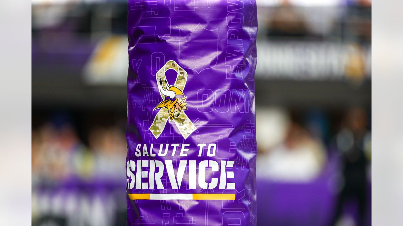 Minnesota Vikings on X: Salute To Service #WallpaperWednesday   / X