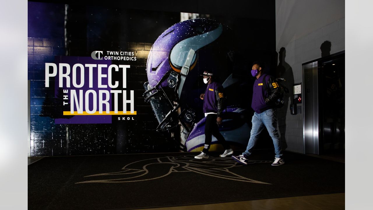 Download Minnesota Vikings Defend The North Wallpaper