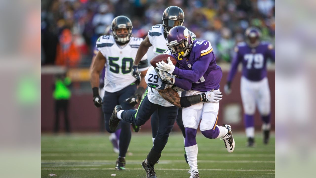 NFL Wildcard Playoffs: Seattle Seahawks vs. Minnesota Vikings - Dawgs By  Nature