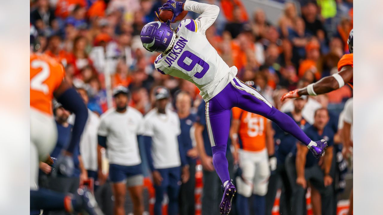 Vikings WR Bisi Johnson reportedly suffers serious injury vs. Broncos - BVM  Sports