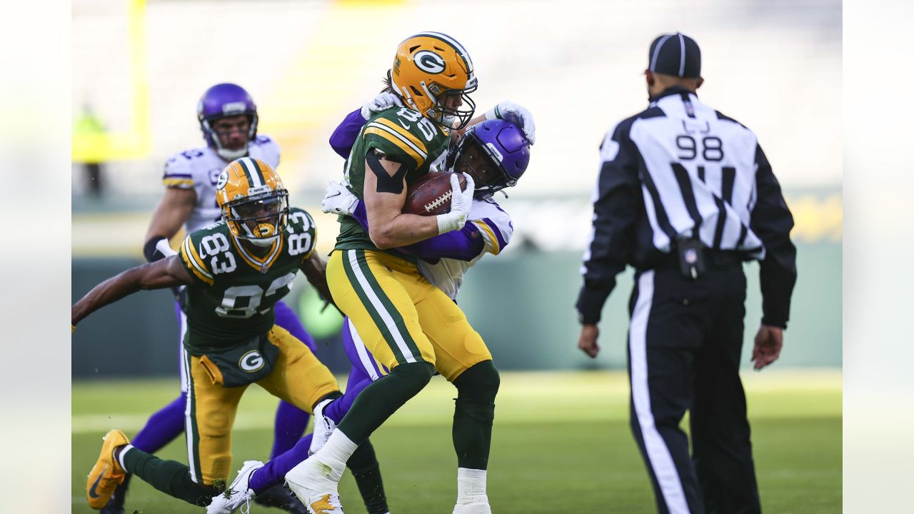 Vikings defeat Packers 28-22 behind four Cook touchdowns