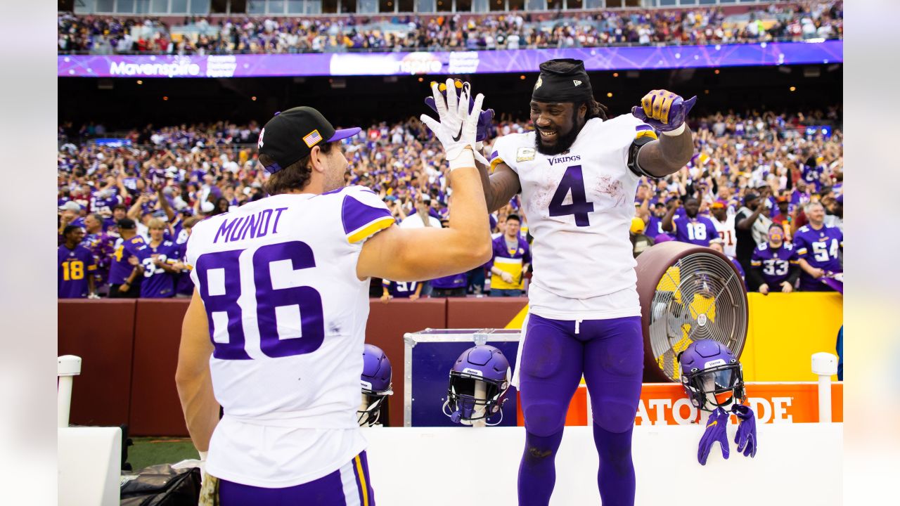 Vikings perform nifty bowling celebration after Harrison Smith's