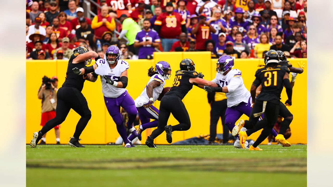 With just days to prepare, T.J. Hockenson shines in full-time role in  Vikings debut - Sports Illustrated Minnesota Vikings News, Analysis and More