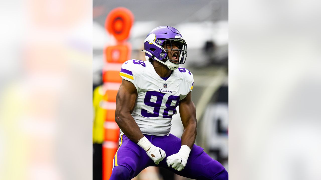 Vikings D-linemen Danielle Hunter and Michael Pierce look ready for the  2021 season - Sports Illustrated Minnesota Vikings News, Analysis and More