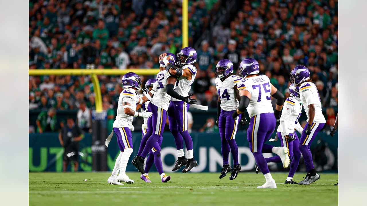 Vikings: Team 'sickened' by racial slurs sent to Alexander Mattison