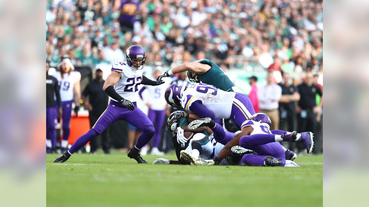 Minnesota Vikings defensive tackle Linval Joseph (98) celebrates after  making a stop against the St. Louis Rams during an NFL football game  Sunday, Nov. 8, 2015, in Minneapolis. The Vikings won in