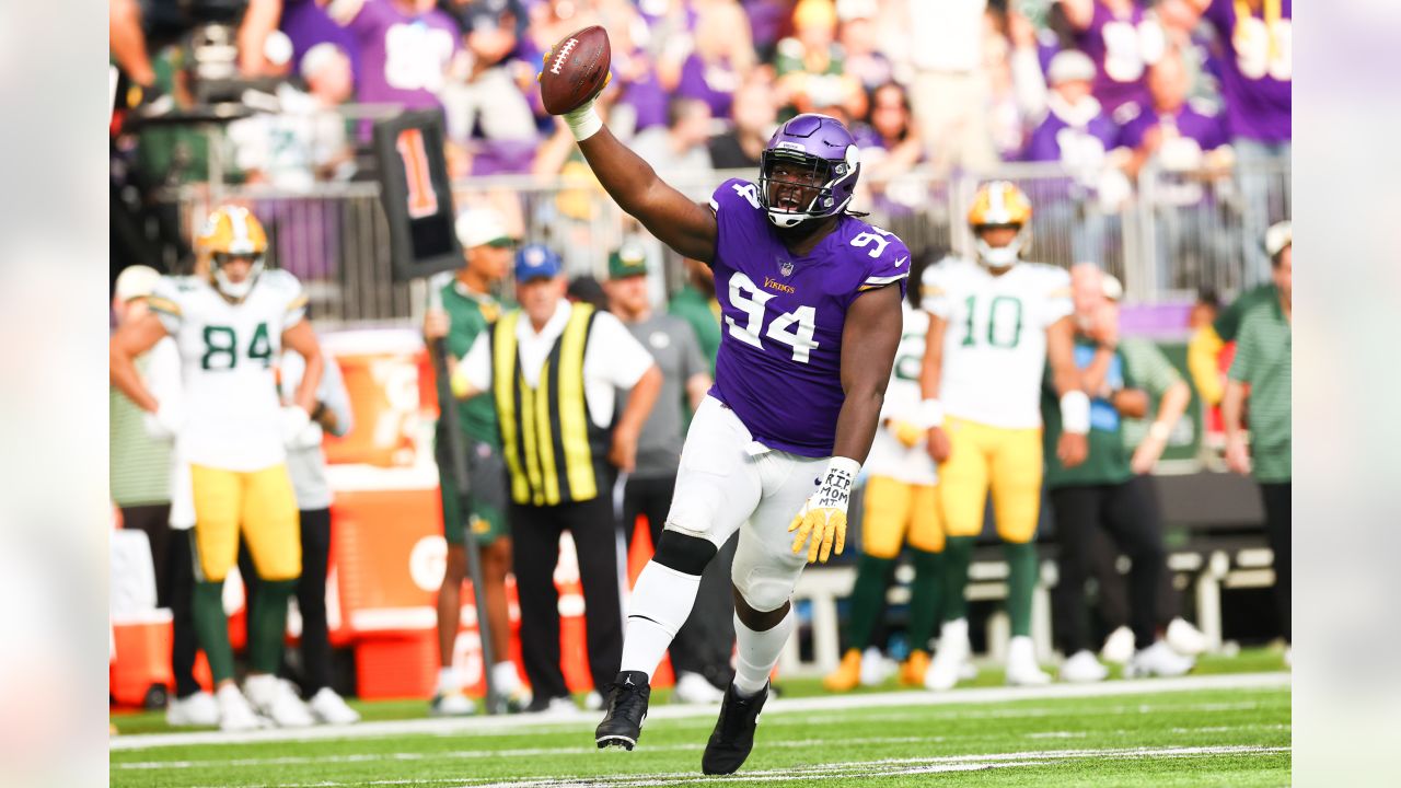 Meet at the Quarterback 2.0: Danielle Hunter & Za'Darius Smith Renew Purple  People Eaters' Mission