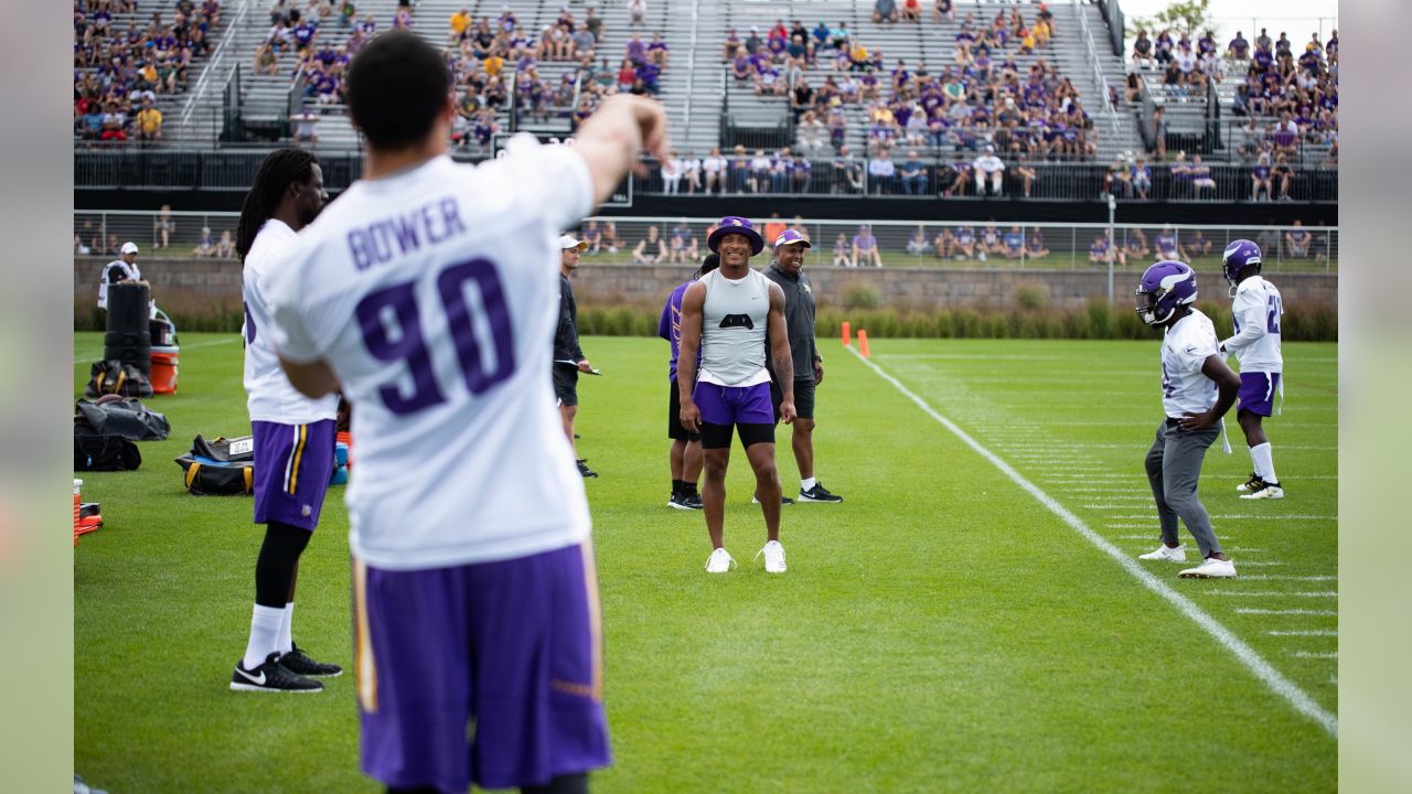 3 Observations: Byron Buxton Visits Diggs, Vikings at Final Camp Practice