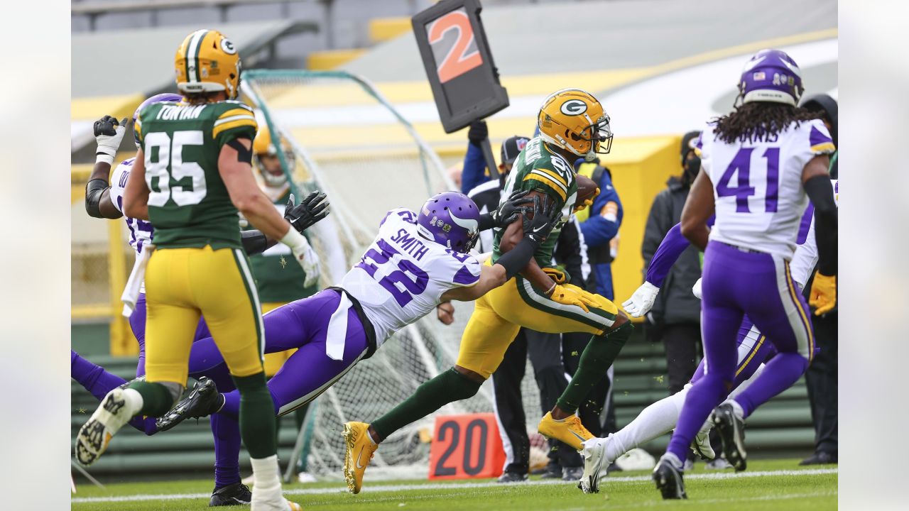 Vikings defeat Packers 28-22 behind four Cook touchdowns