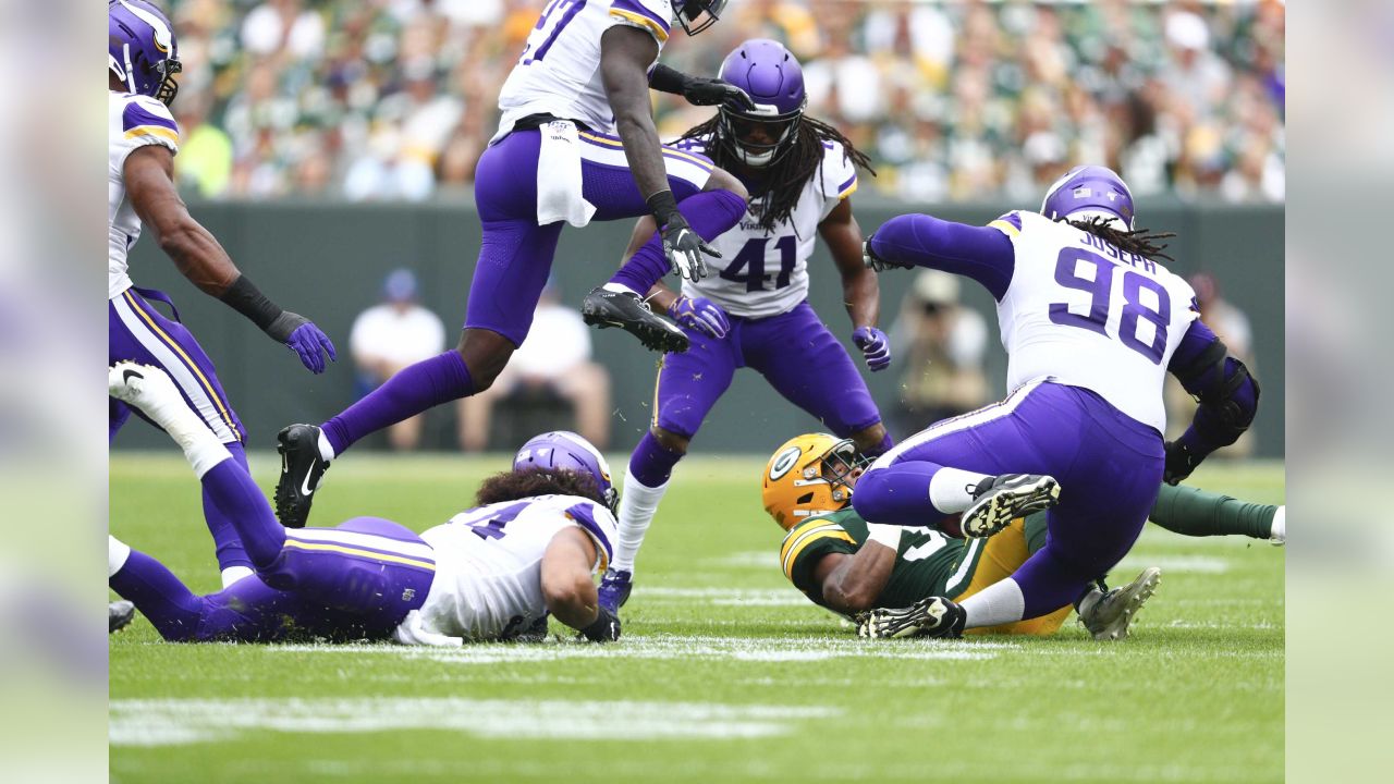 Here's how experts saw the offensive pass interference call on the Vikings  against Packers