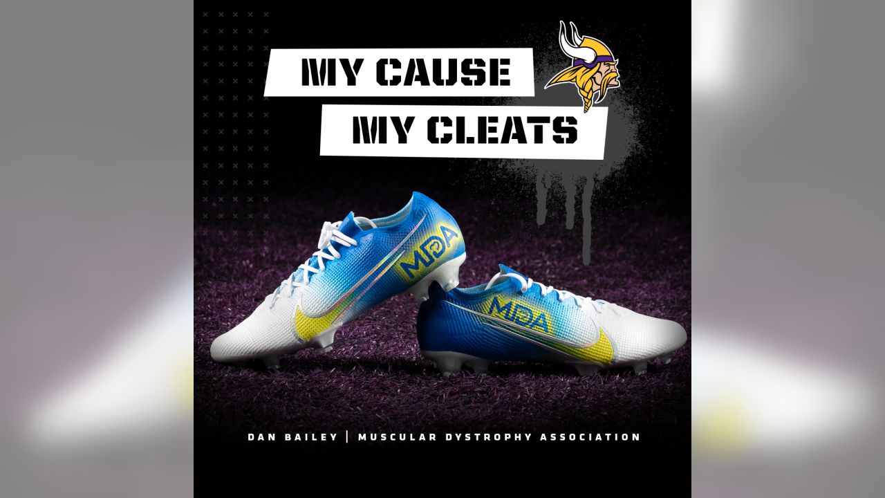 Vikings' C.J. Ham Honors Mother's Memory With Custom Cleats