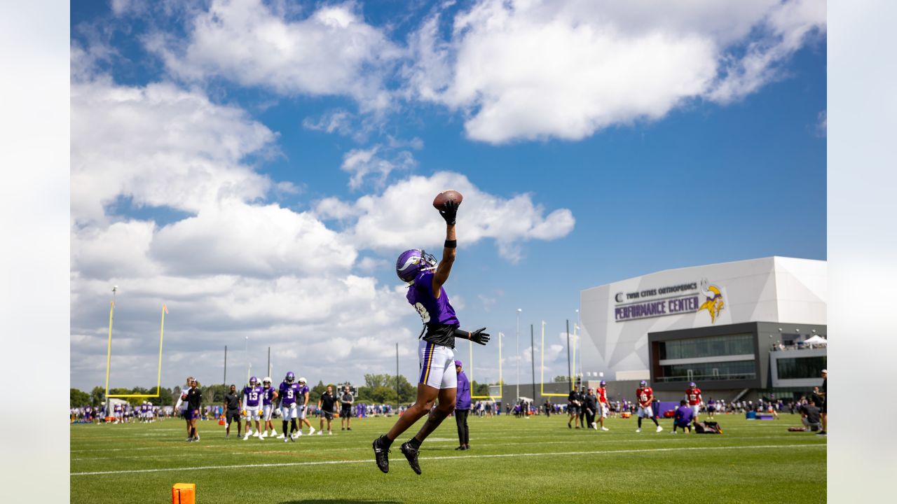 Sports Events 365  Minnesota Vikings vs Tennessee Titans, US Bank