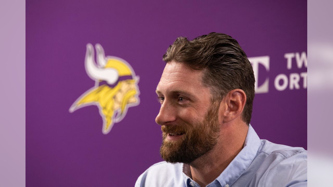 Brian Robison Fires Up The Crowd, Shares Favorite Career Memories