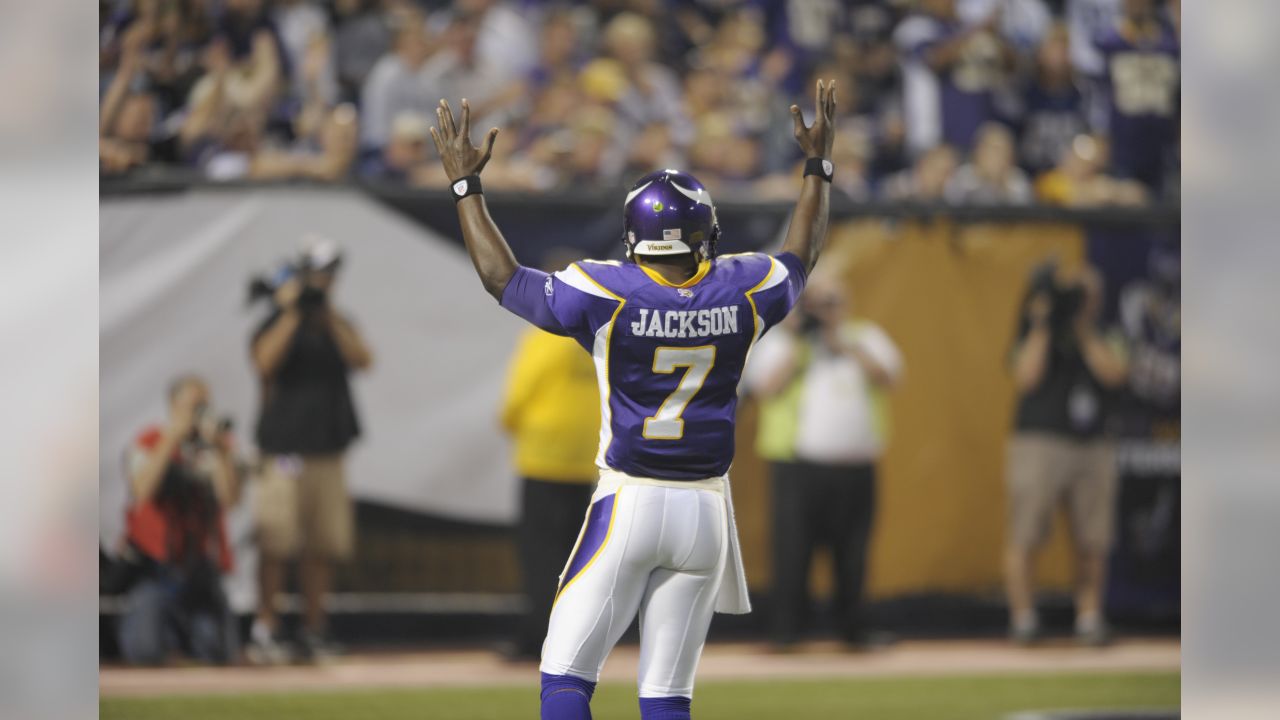 Vikings Mourning Loss of Tarvaris Jackson