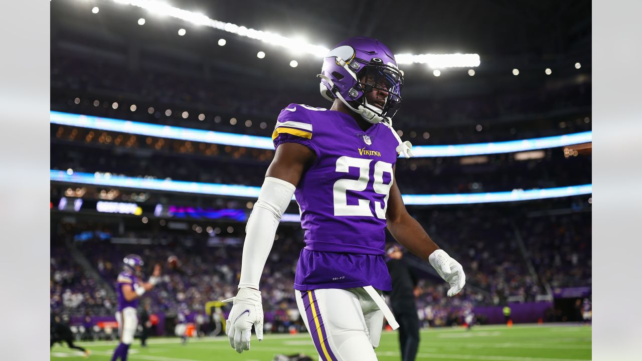 Dalvin Cook Provides Inspiration at 2-Day Youth Football Camp