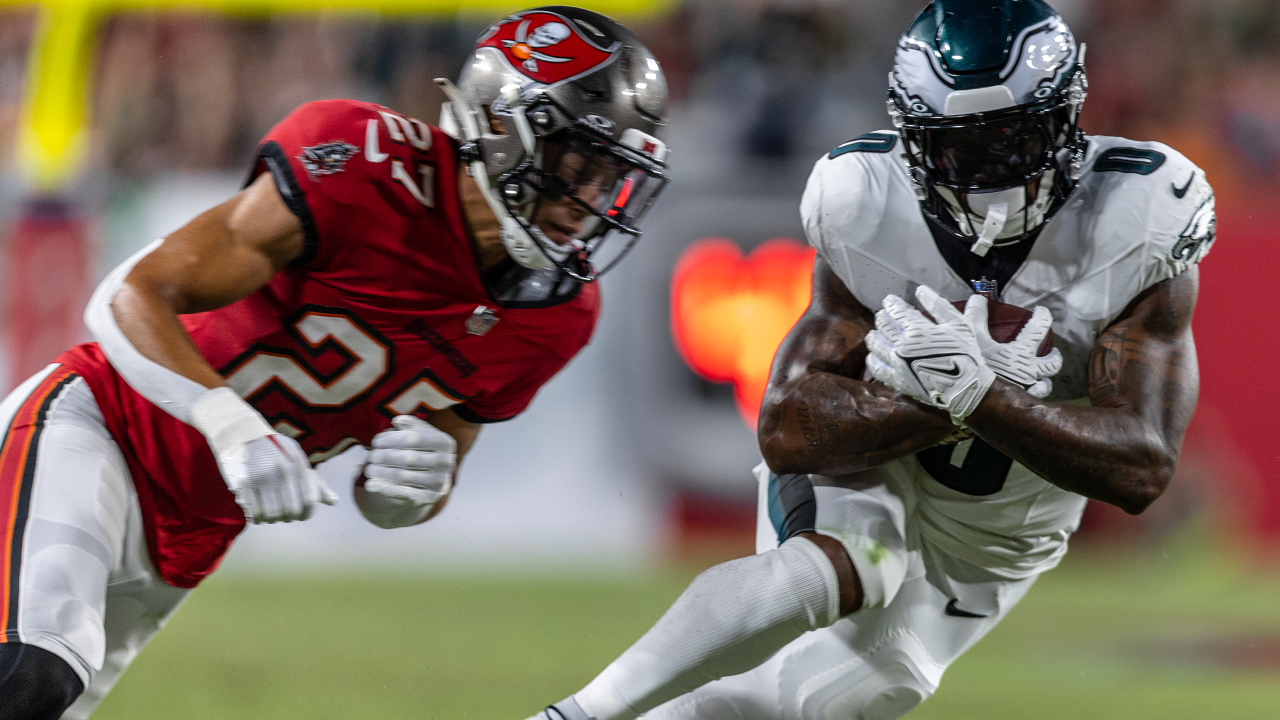 Eagles vs. Buccaneers final score, results: D'Andre Swift and A.J.