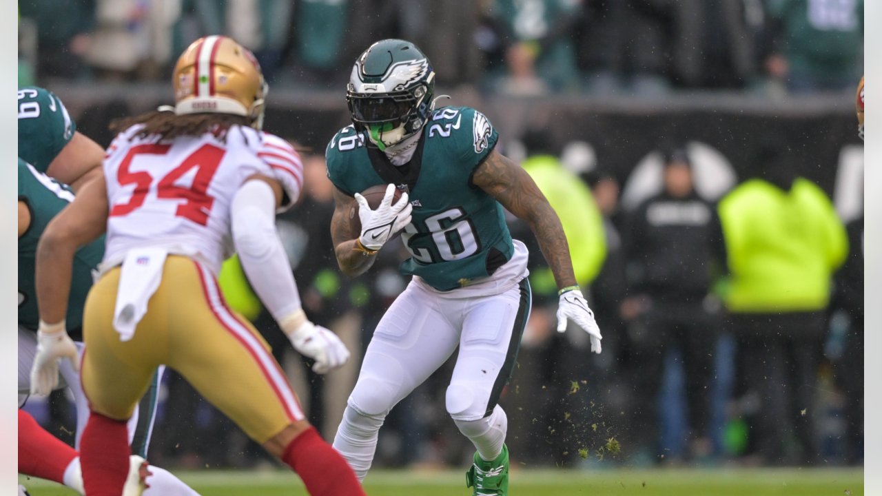 Philadelphia Eagles rally to defeat the San Francisco 49ers, earn first win  of season: Recap, score, stats and more 