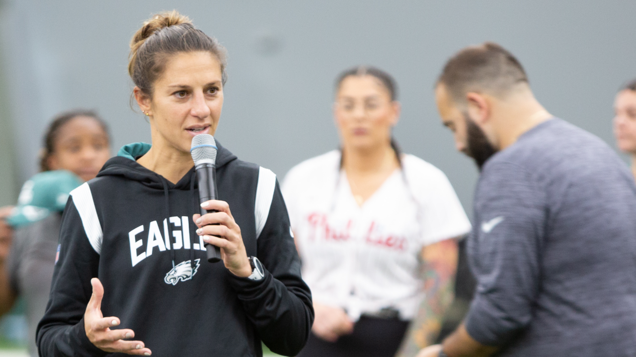 Carli Lloyd and the Eagles host girls flag football clinic