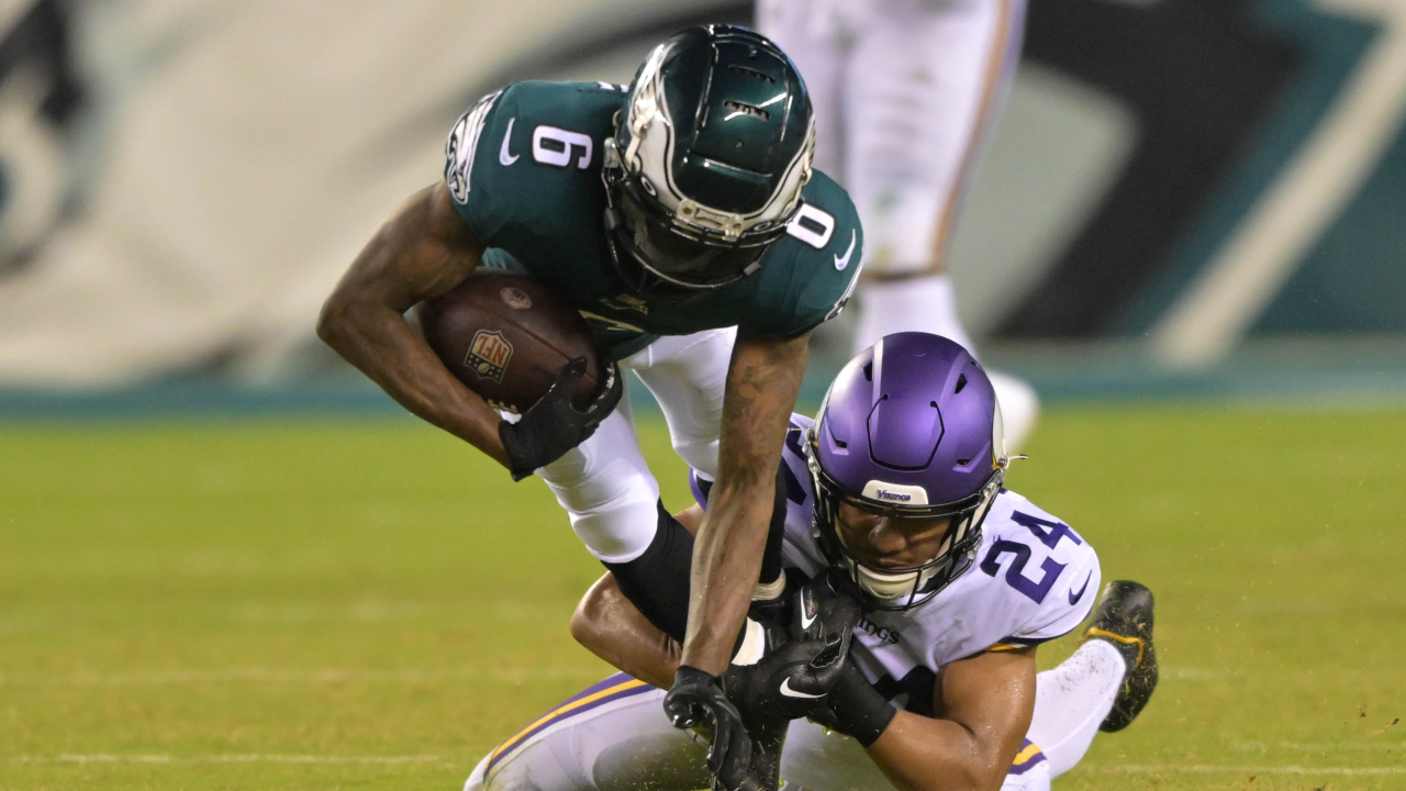 Jalen Hurts, Eagles Clinch 2022 NFL Playoff Spot with Packers' Win over  Vikings, News, Scores, Highlights, Stats, and Rumors