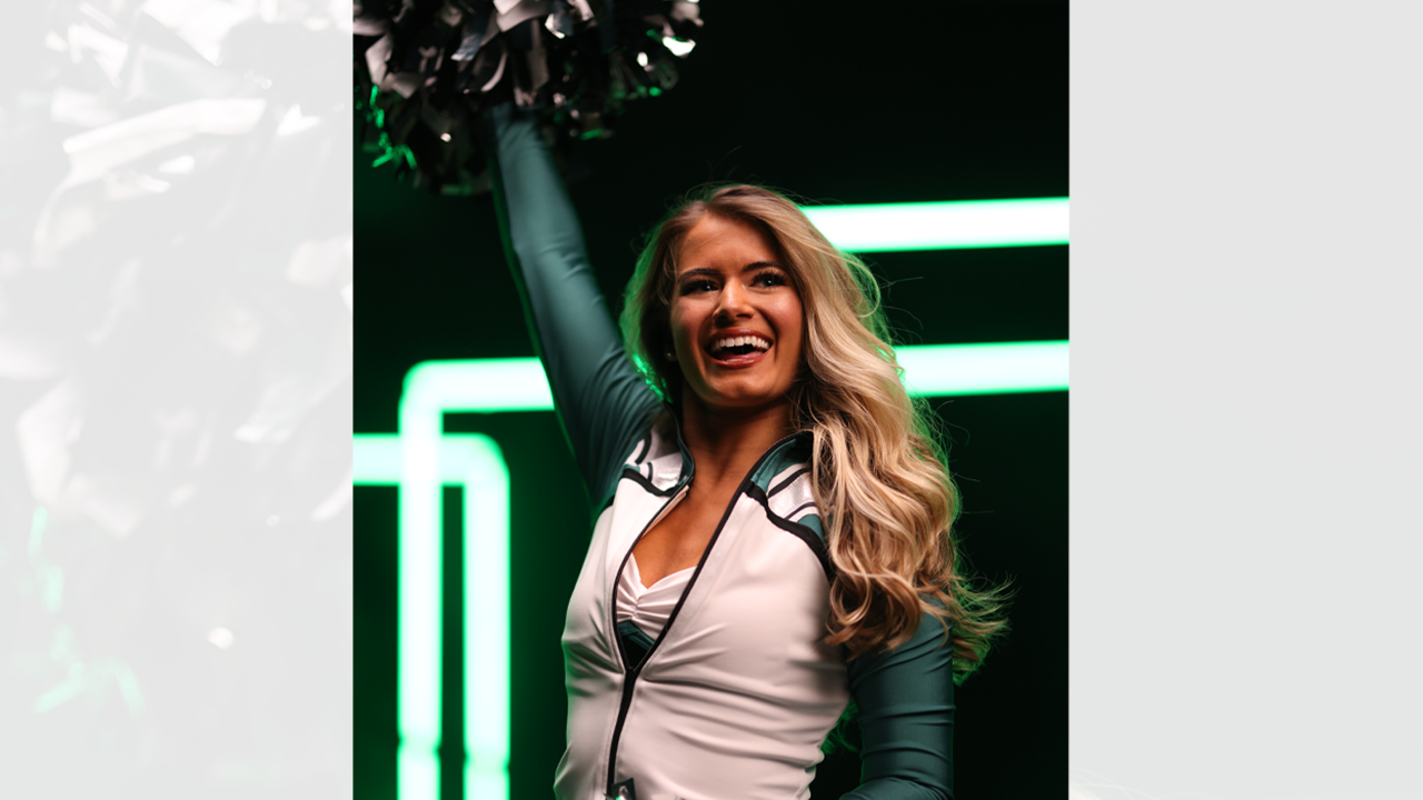 Eagles cheerleaders, Swoop surprise local team heading to