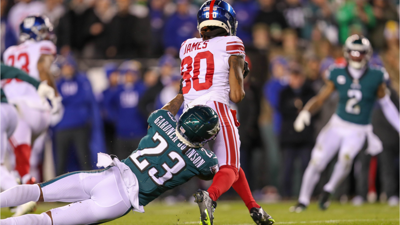 Giants beat Eagles 15-7 on Brown's 5 FGs