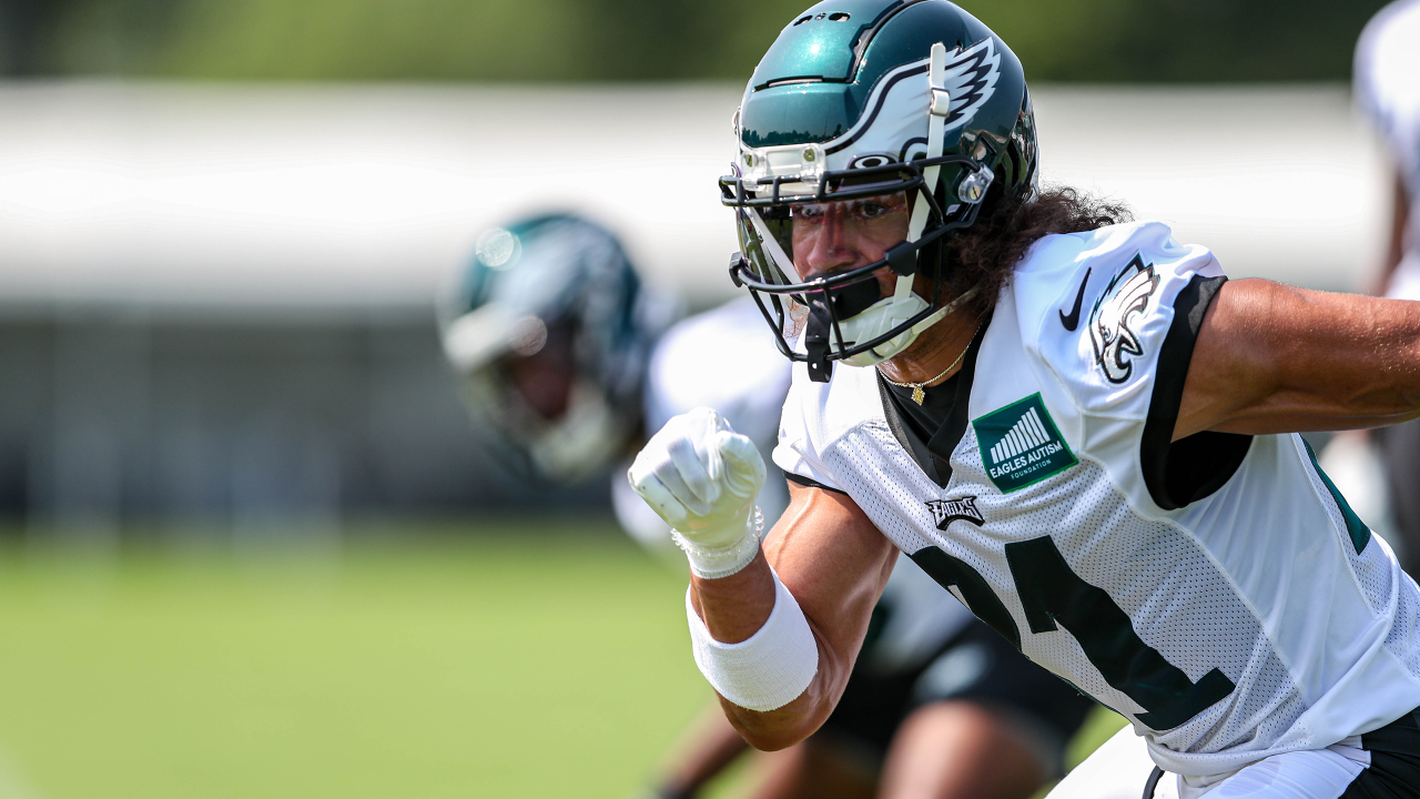 Philadelphia Eagles' Carson Strong in action during practice at NFL  football team's training camp, Wednesday, July 27, 2022, in Philadelphia.  (AP Photo/Chris Szagola Stock Photo - Alamy