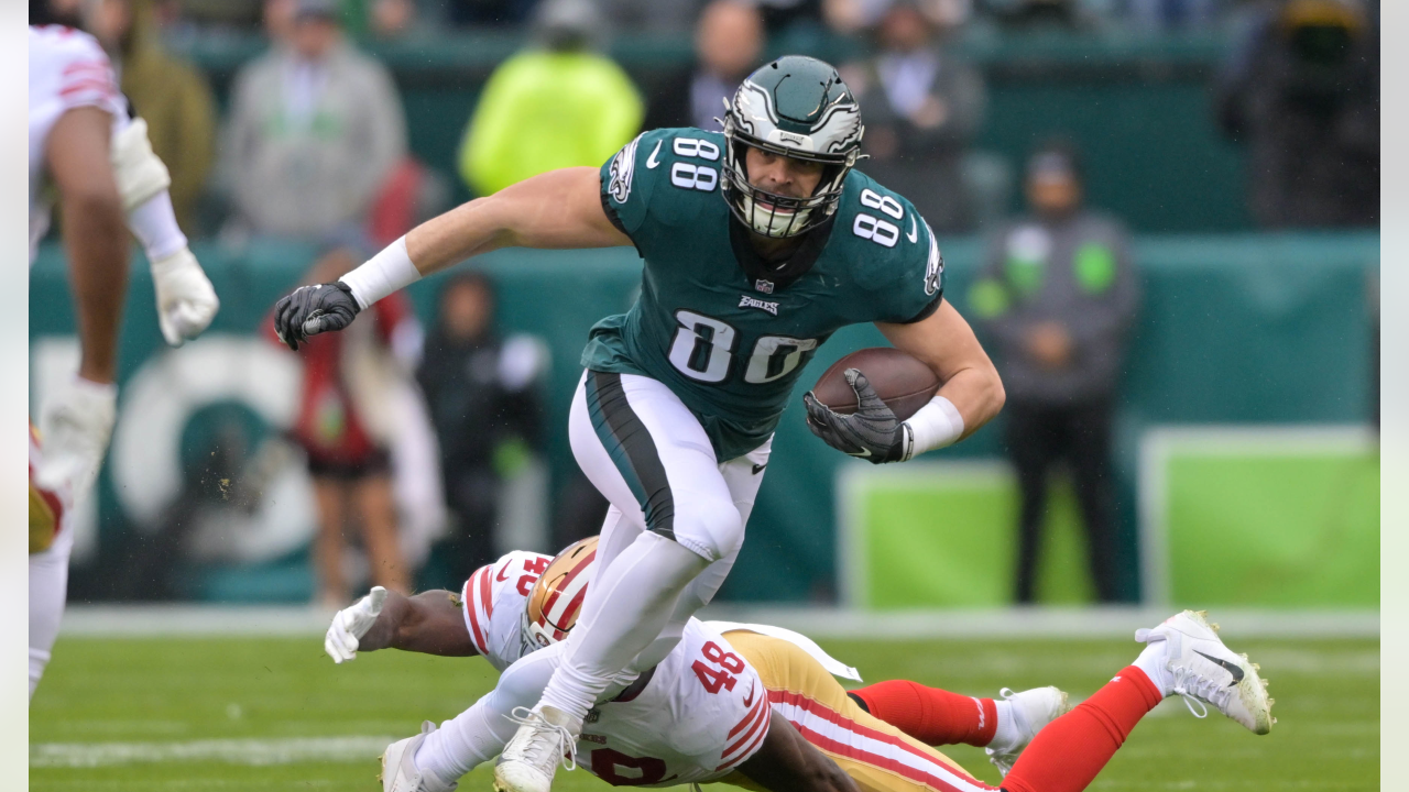 Philadelphia Eagles rally to defeat the San Francisco 49ers, earn first win  of season: Recap, score, stats and more 