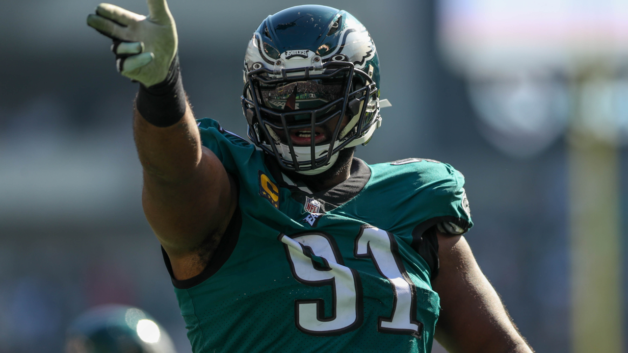 Philadelphia Eagles mascot Swoop, dressed as Batman, looks on during the  NFL football game against the Jacksonville Jaguar, Sunday, Oct. 2, 2022, in  Philadelphia. (AP Photo/Chris Szagola Stock Photo - Alamy