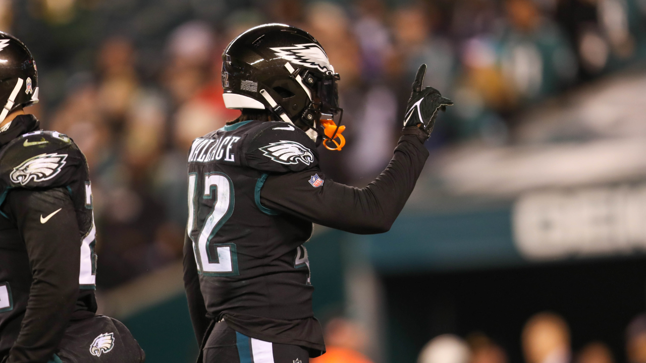 Philadelphia Eagles cornerback Josiah Scott (33) reacts to his interception  during the NFL football game against the Green Bay Packers, Sunday, Nov.  27, 2022, in Philadelphia. (AP Photo/Chris Szagola Stock Photo - Alamy