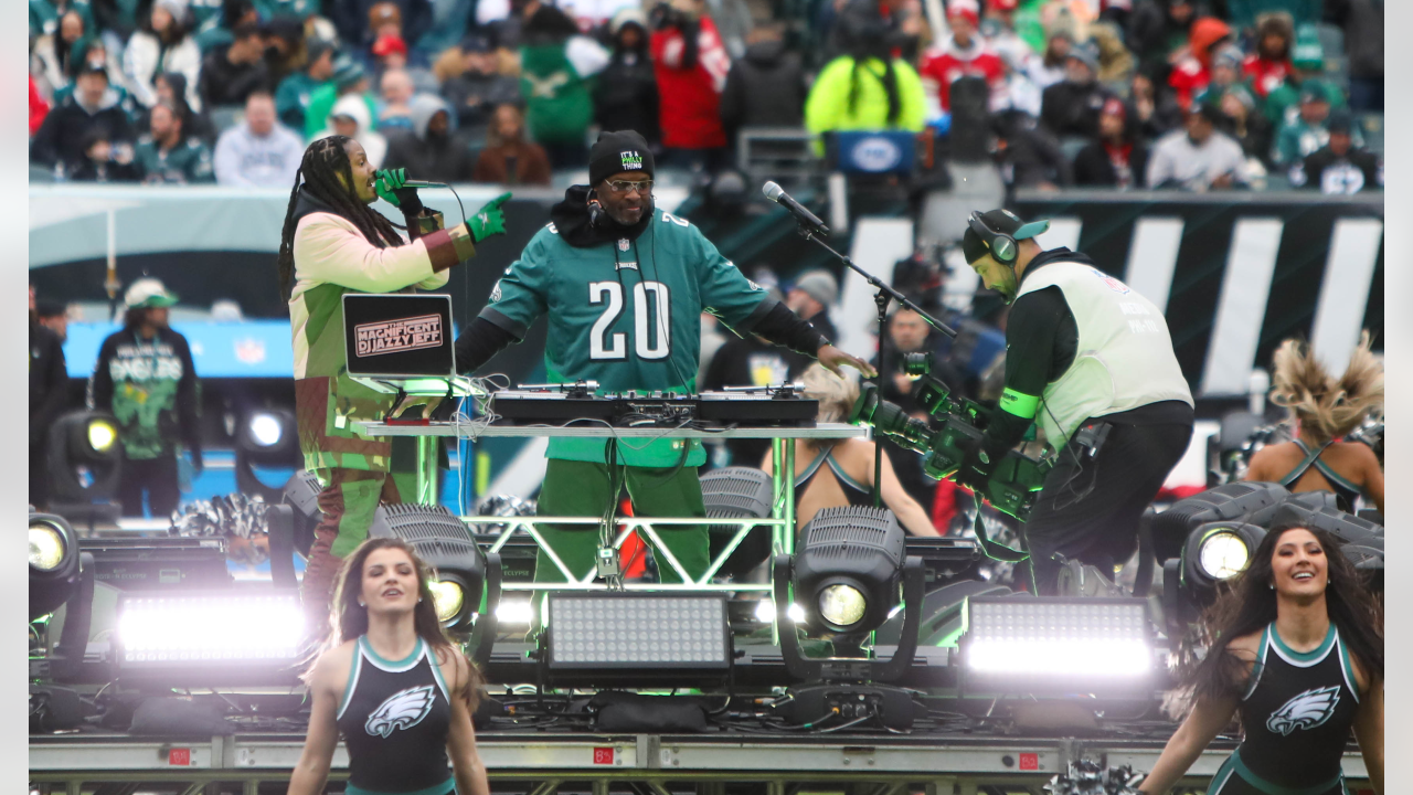 NFC Champs! The @philadelphiaeagles are heading to the #SuperBowl in  Arizona! 🌵🏟️🏈