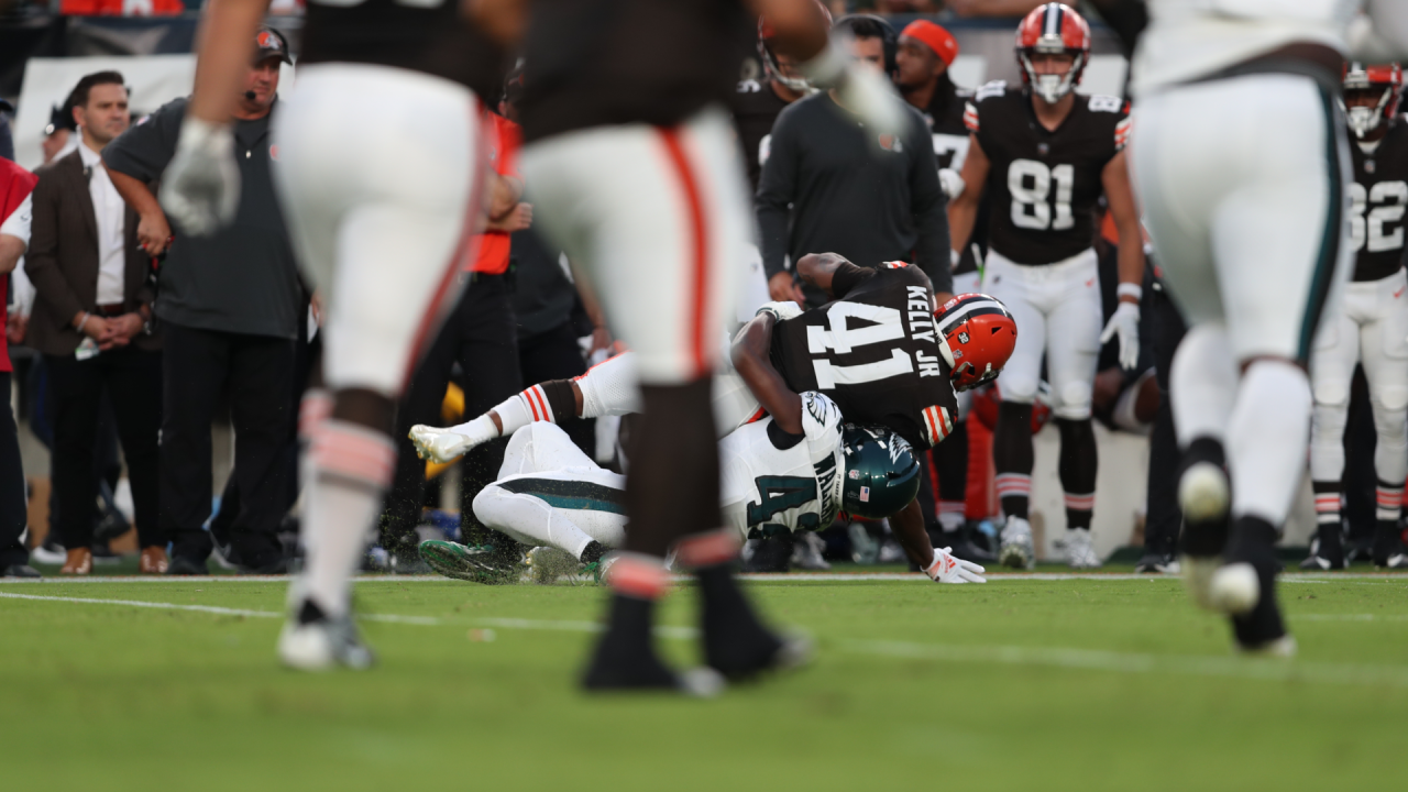 Cleveland Browns running back John Kelly Jr. (41) lines up for a