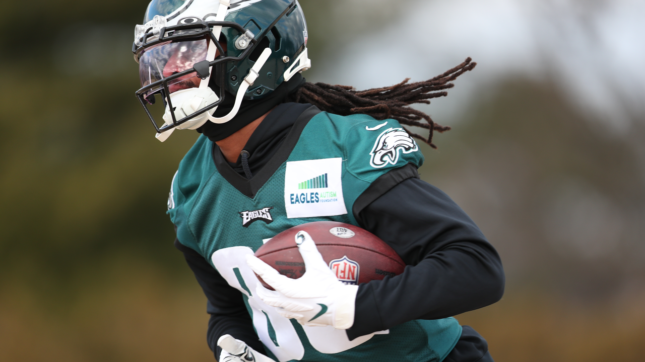 Kick Off Camp: Highlights from Day 2 of Eagles Training Camp