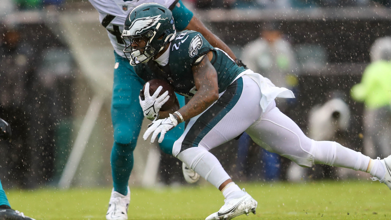 Philadelphia Eagles place kicker Jake Elliott (4) against the Jacksonville  Jaguars during an NFL football game, Sunday, Oct. 2, 2022, in Philadelphia.  The Eagles defeated the Jaguars 29-21. (AP Photo/Rich Schultz Stock Photo -  Alamy