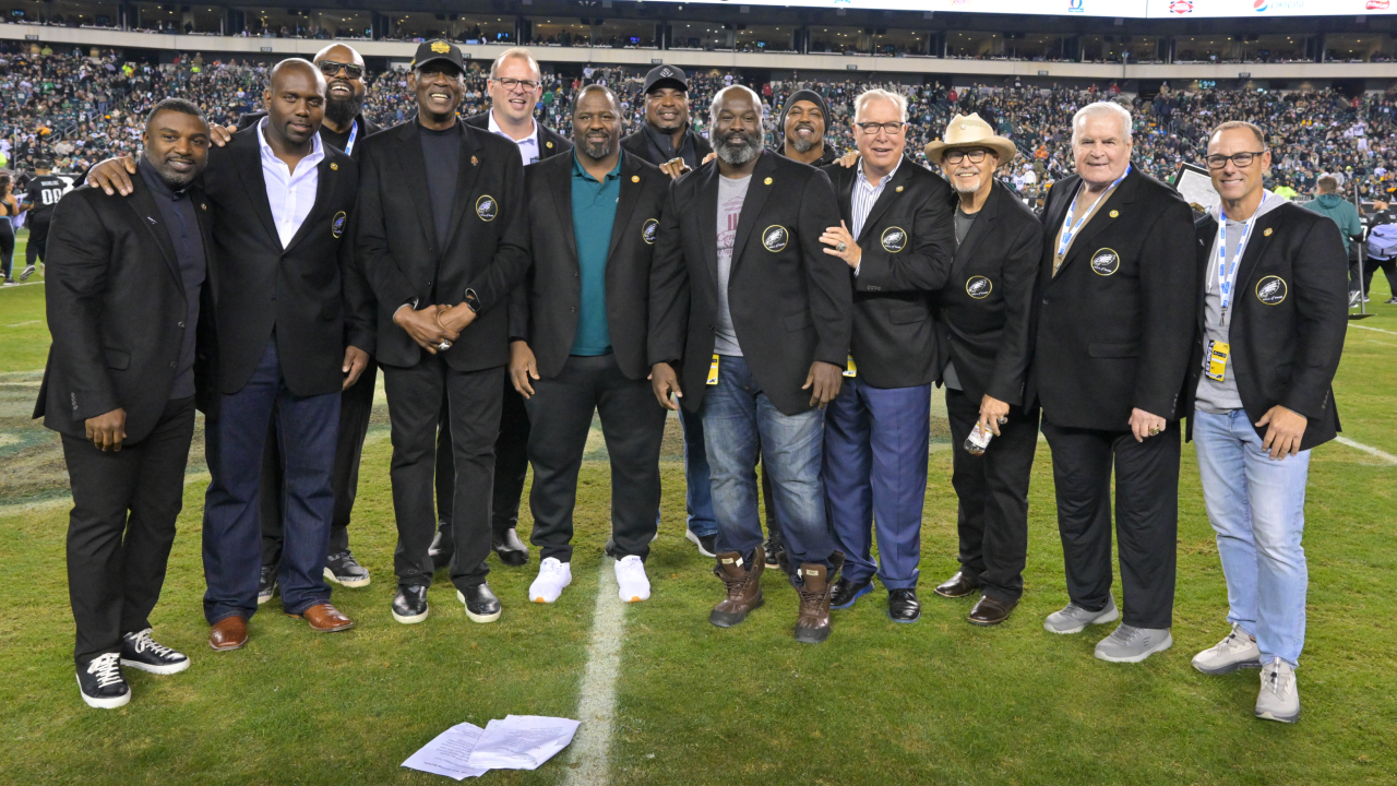 Trent Cole And Hugh Douglas Philadelphia Eagles 2022 Hall Of Fame