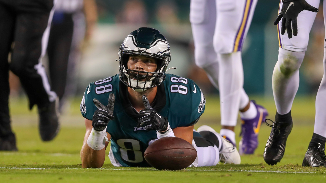 Eagles continue dominating Vikings, lead 38-7 in NFC Championship