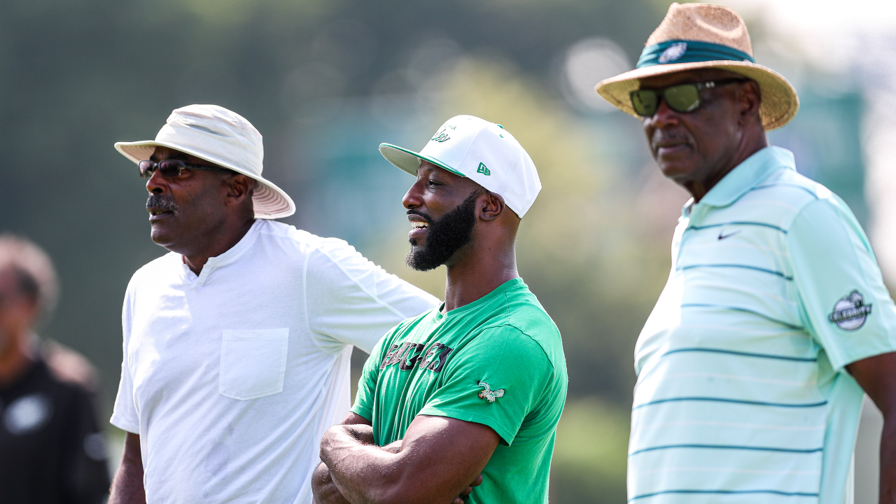 Kick Off Camp: Players hit the field for Day 1 of practice