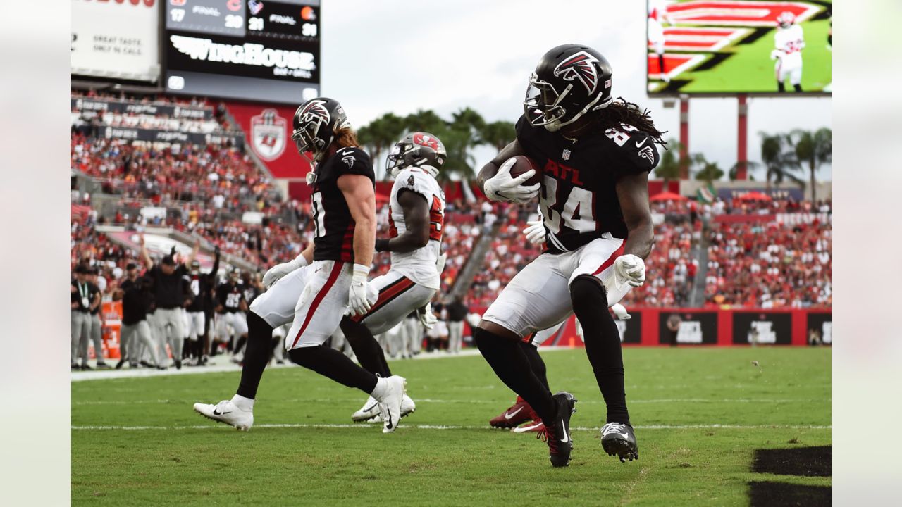 Cordarrelle Patterson and Kyle Pitts emerge as offensive threats in Falcons  loss to Buccaneers