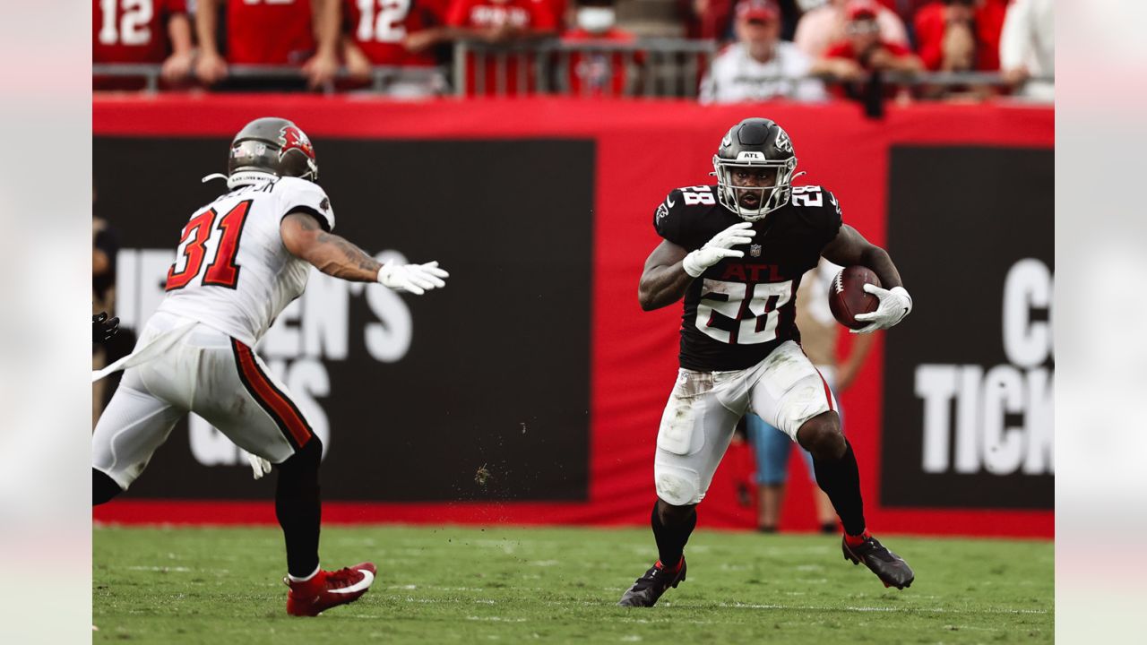 Cordarrelle Patterson and Kyle Pitts emerge as offensive threats in Falcons  loss to Buccaneers