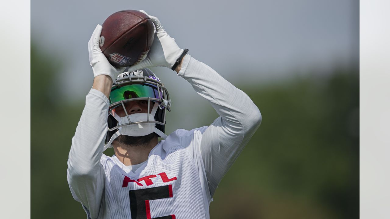 Atlanta Falcons Should Sign WR Before Season, Says ESPN - Sports  Illustrated Atlanta Falcons News, Analysis and More