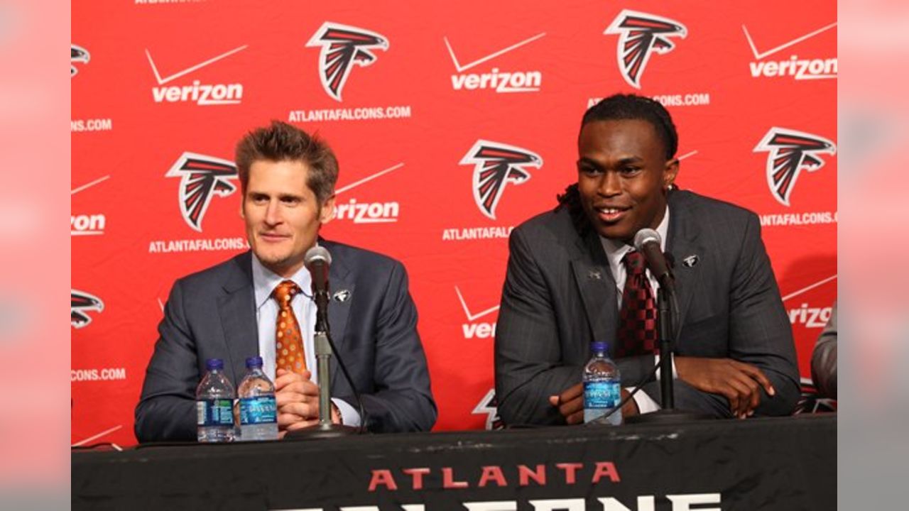 Atlanta Falcons - Julio Jones Introductory Press Conference // 4/29/11 //  Flowery Branch, Ga. — PHOTO: Jimmy Cribb, AtlantaFalcons.com