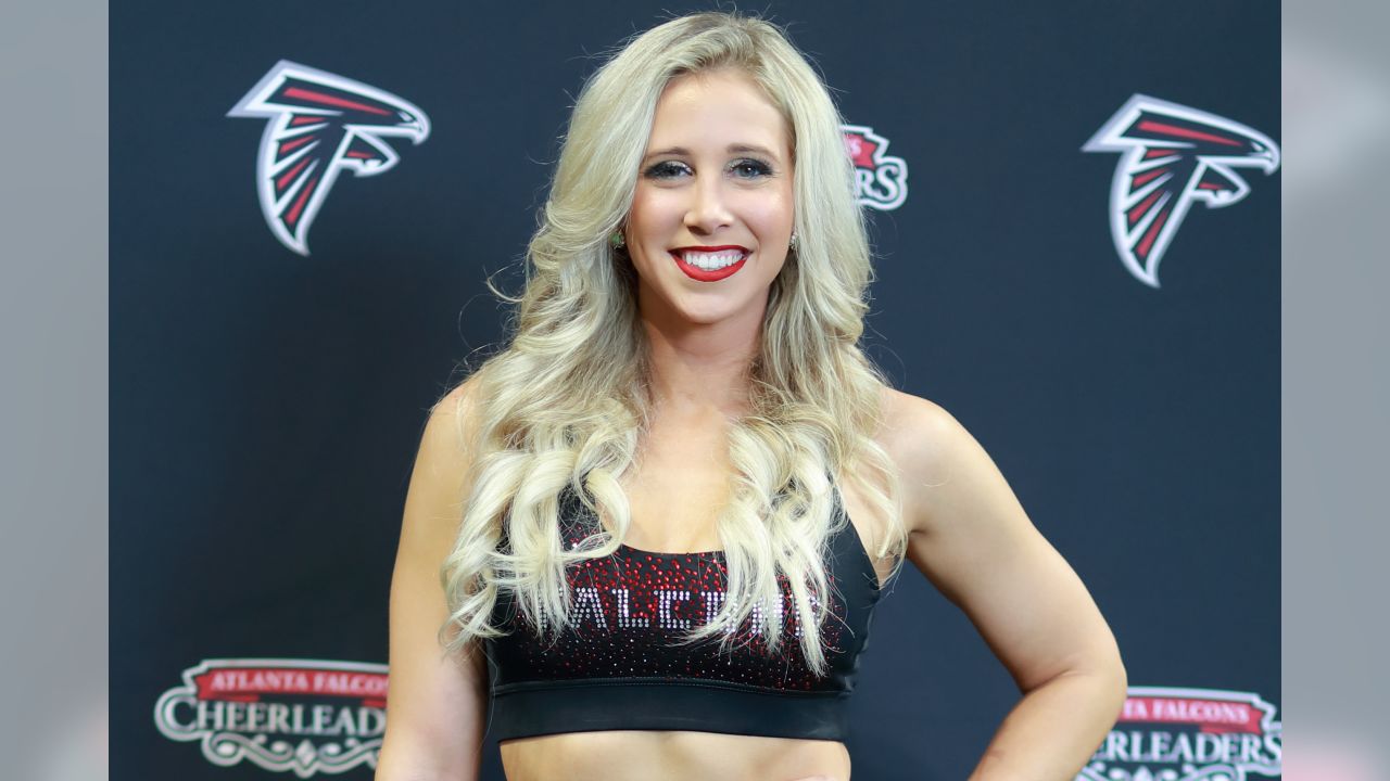 2019 Atlanta Falcons Cheerleader headshots